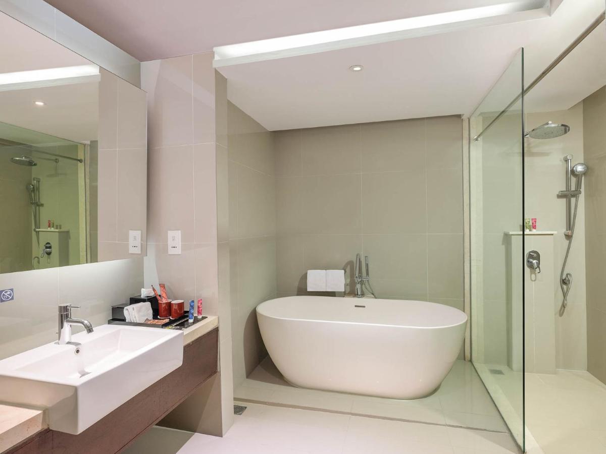 סלמן The Alana Yogyakarta Hotel And Convention Center מראה חיצוני תמונה